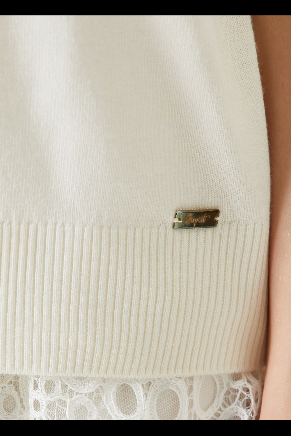 OFF WHITE TOP